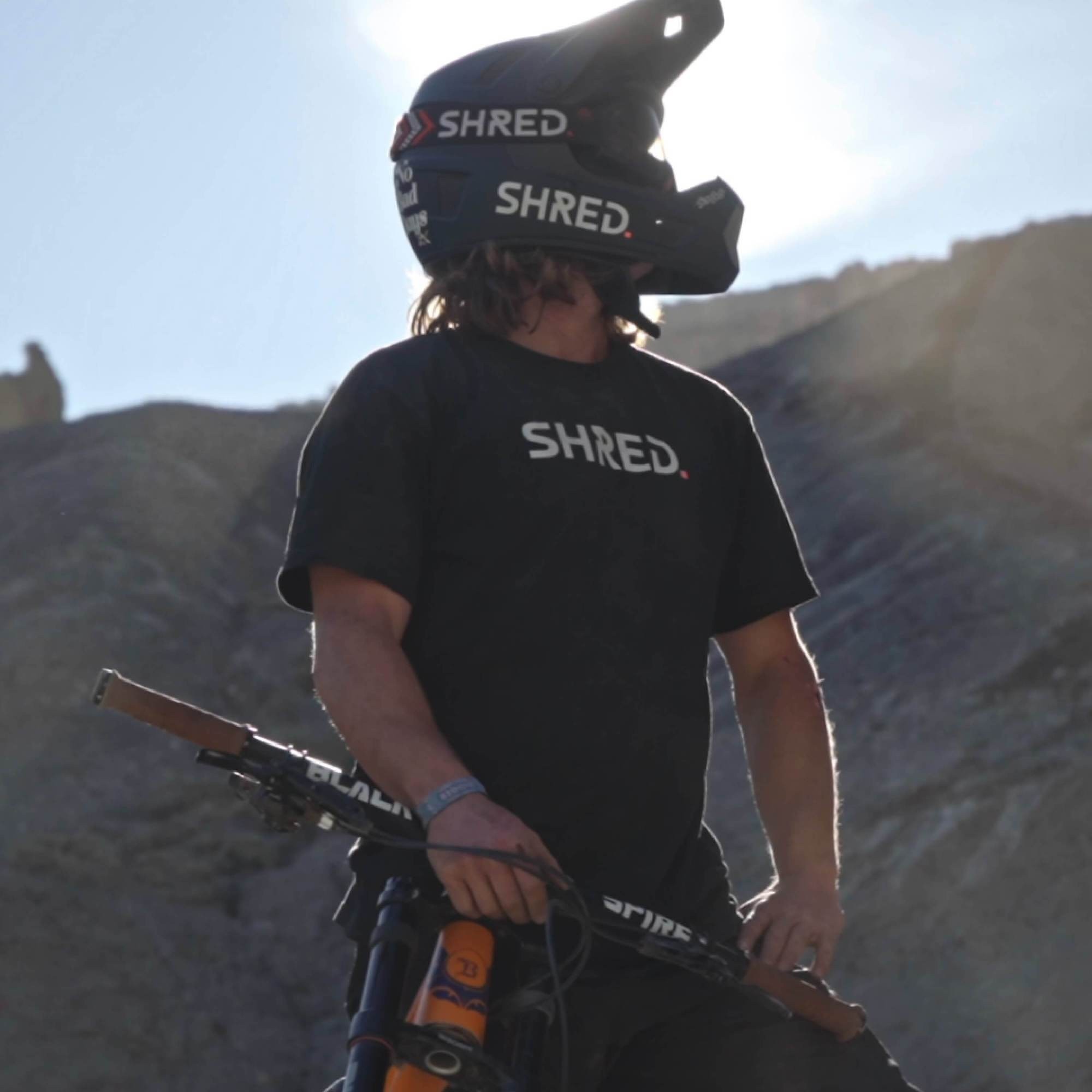 Shred mountain on sale bike helmet